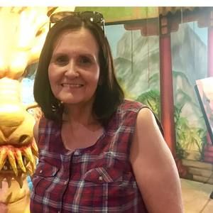 Meet your Posher, Yolanda